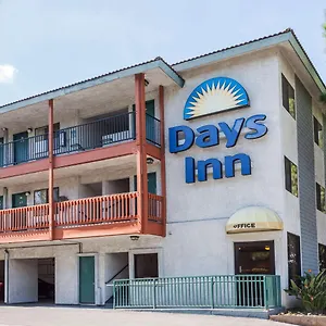 Days By Wyndham West ** Anaheim